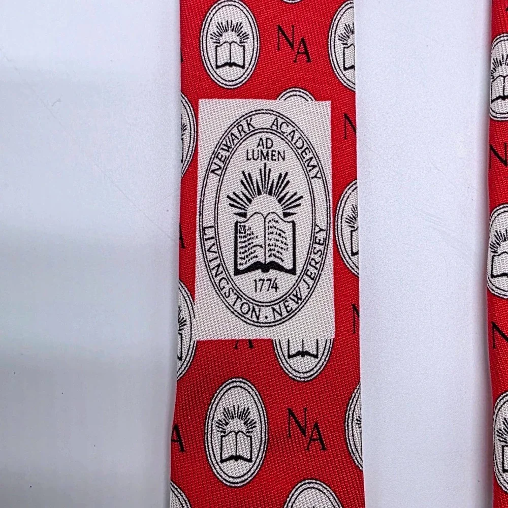Vineyard Vines Mens Newark Academy Silk Tie Red Custom Collection Made in USA